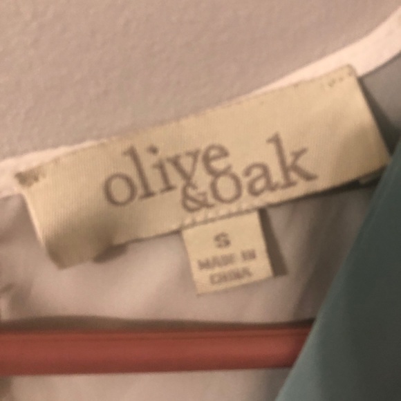 Oak & Olive tank/shell ...bundle and save! - Picture 4 of 4